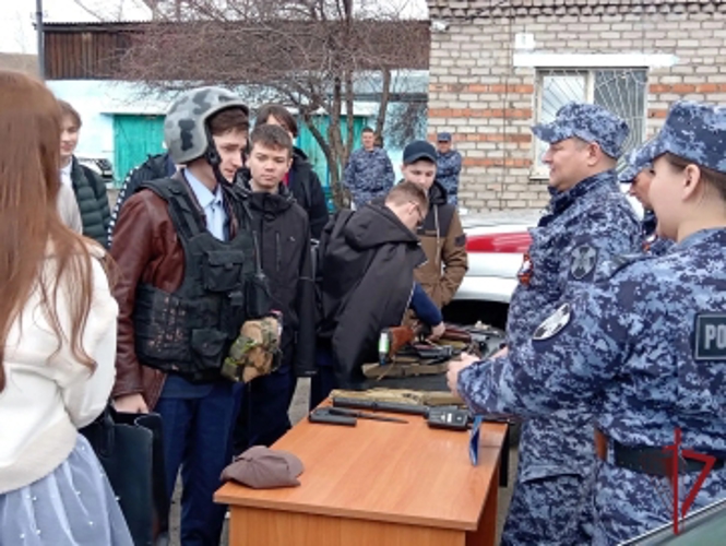 В Забайкалье сотрудники Росгвардии провели более десятка патриотических мероприятий ко Дню Победы