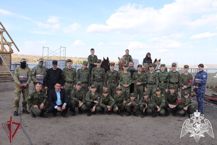 Кадеты Мирсановской школы встретились с сотрудниками спецподразделений Росгвардии 