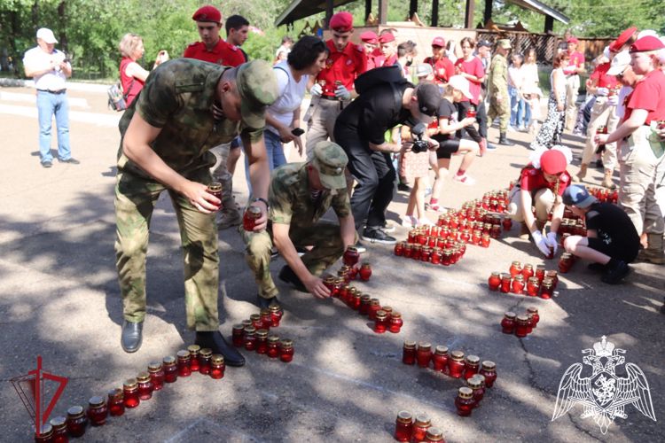 В Чите сотрудники и военнослужащие Росгвардии почтили память погибших в Великой Отечественной войне