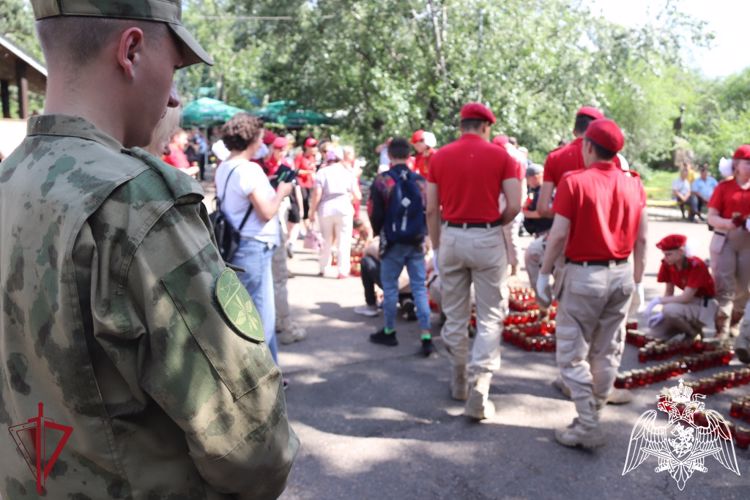 В Чите сотрудники и военнослужащие Росгвардии почтили память погибших в Великой Отечественной войне