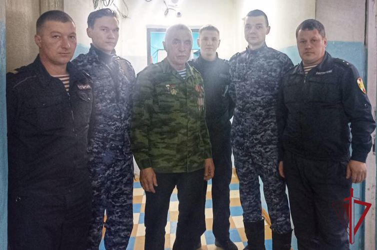 Более десятка патриотических мероприятий, посвященных выводу советских войск из Афганистана, провели сотрудники вневедомственной охраны в Забайкалье