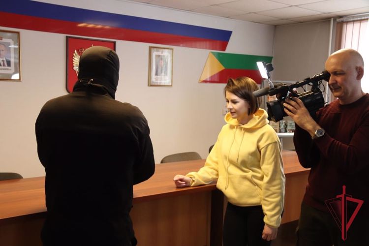 Корреспондент «ГТРК-Чита» выяснила, может ли женщина стать бойцом ОМОНа