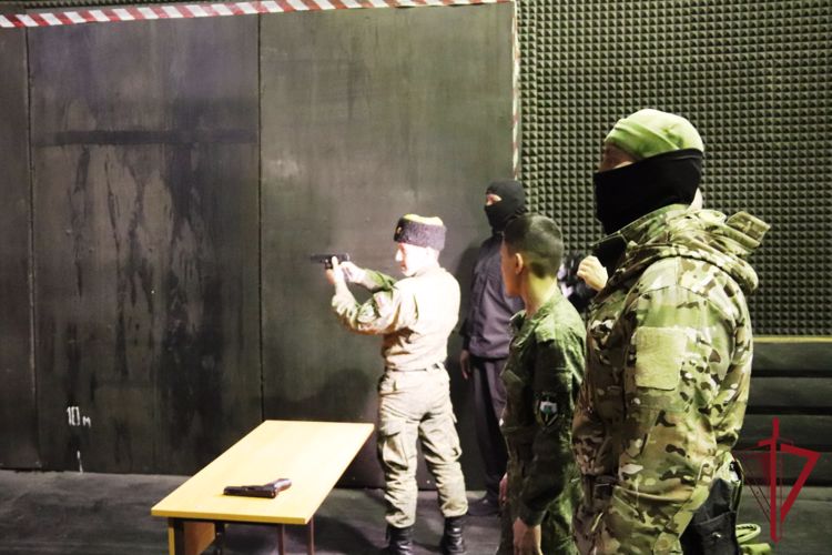 В гостях у ОМОНа «Коршун» Управления Росгвардии по Забайкальскому краю побывали учащиеся Мирсановской казачьей школы
