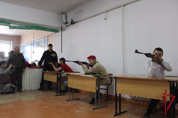 В Могойтуйском районе прошло первенство по пулевой стрельбе из пневматического оружия памяти бывшего сотрудника ОМОНа
