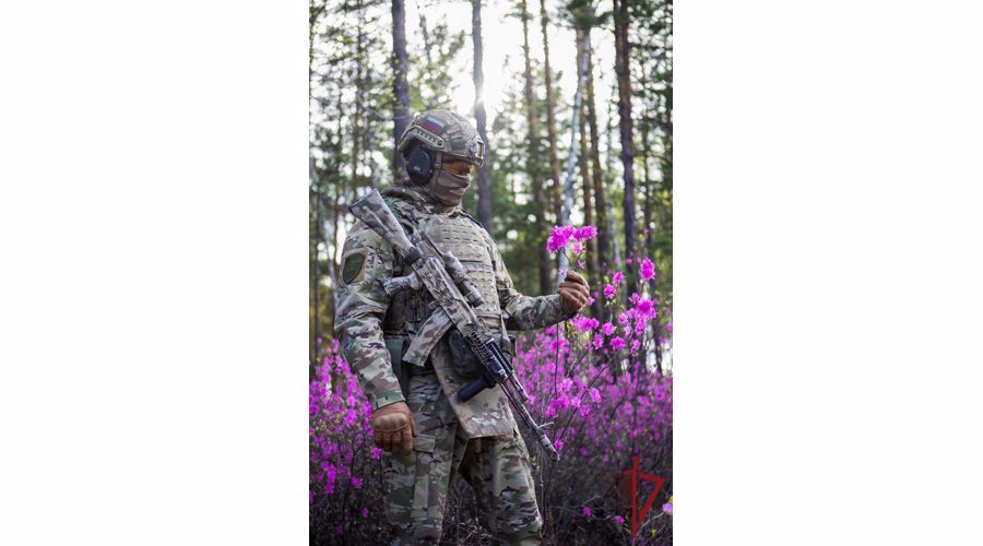 В Забайкалье стартовал фотопроект «Мир - в надёжных руках» с участием спецподразделений Росгвардии