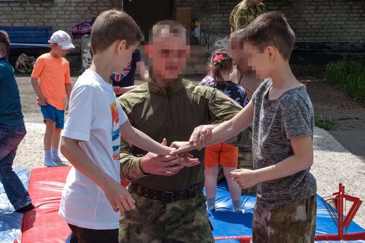 В РОСГВАРДИИ ПРОХОДЯТ ПРАЗДНИЧНЫЕ МЕРОПРИЯТИЯ, ПОСВЯЩЕННЫЕ МЕЖДУНАРОДНОМУ ДНЮ ЗАЩИТЫ ДЕТЕЙ (ВИДЕО)