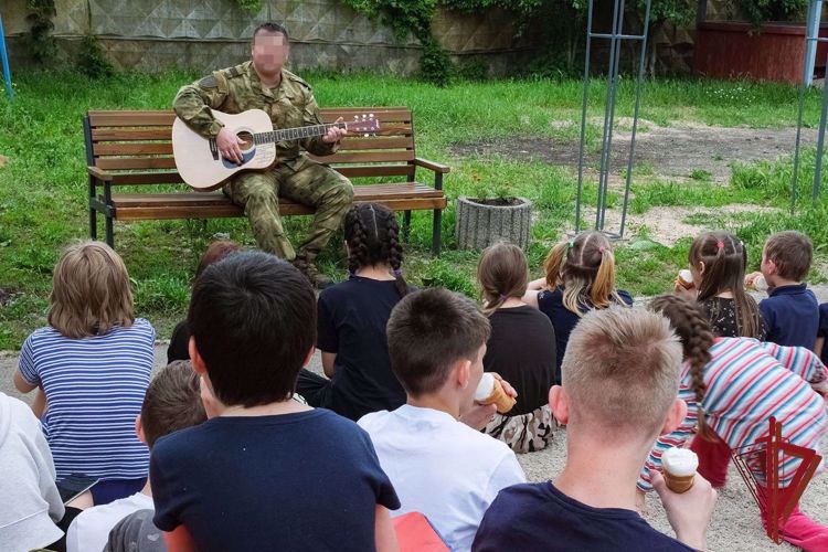 В РОСГВАРДИИ ПРОХОДЯТ ПРАЗДНИЧНЫЕ МЕРОПРИЯТИЯ, ПОСВЯЩЕННЫЕ МЕЖДУНАРОДНОМУ ДНЮ ЗАЩИТЫ ДЕТЕЙ (ВИДЕО)