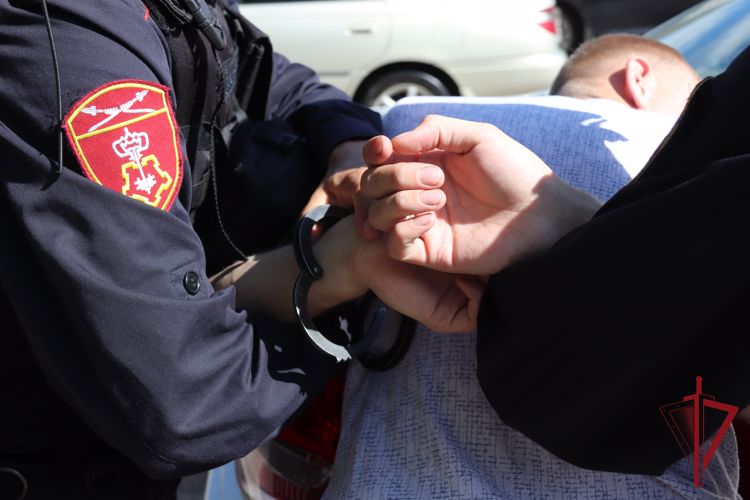 В Чите сотрудники Росгвардии задержали агрессивного посетителя бара