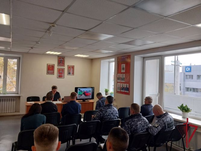 Проблемы безопасности дорожного движения обсудили сотрудники вневедомственной охраны и  представители Госавтоинспекции