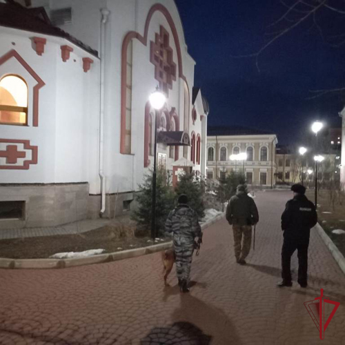 Сотрудники Росгвардии обеспечивают безопасность Рождественских мероприятий в Забайкалье