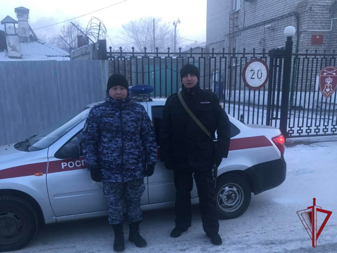 В Читинском районе сотрудники Росгвардии спасли семью из пожара