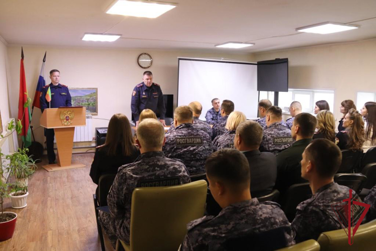 Забайкальские сотрудники подразделений государственного контроля и лицензионно-разрешительной работы Росгвардии отмечают профессиональный праздник