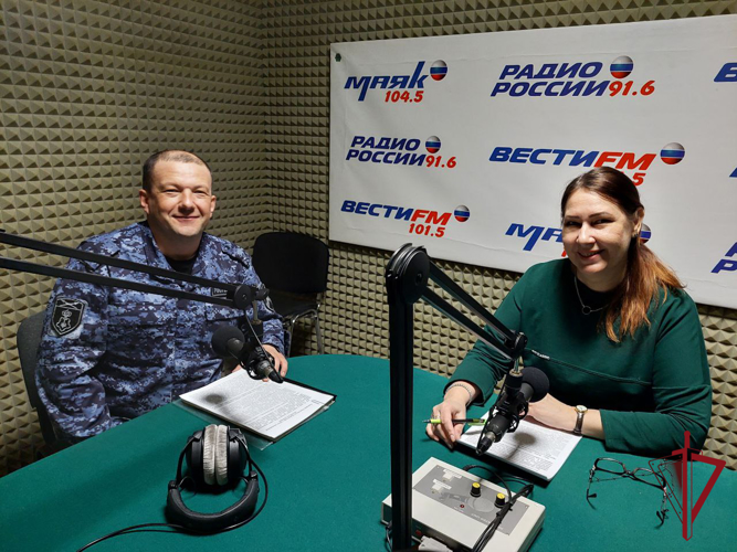 Сотрудники Росгвардии рассказали в эфире «Радио России» о работе вневедомственной охраны 