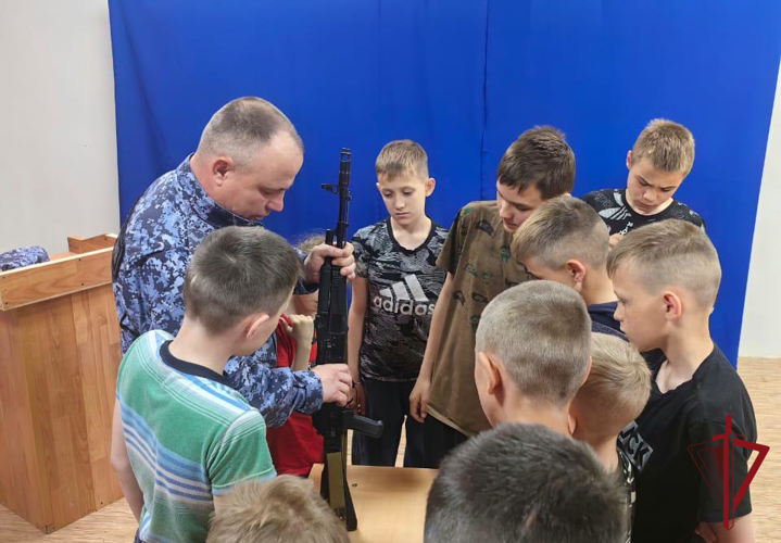 В Забайкалье сотрудники Росгвардии провели более десятка мероприятий, посвященных Дню защиты детей