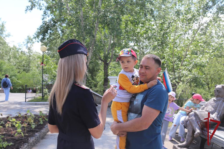 В Забайкалье сотрудники Росгвардии приняли участие в мероприятиях, посвященных Дню России