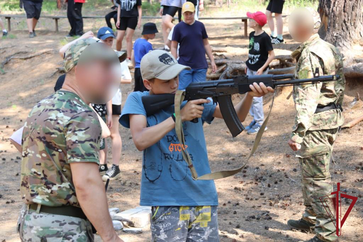 Офицеры забайкальского СОБРа посетили детский оздоровительный лагерь «Энергетик»