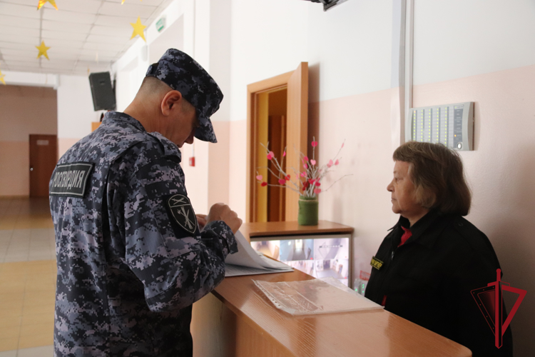 В Забайкалье сотрудники Росгвардии проверят безопасность образовательных организаций