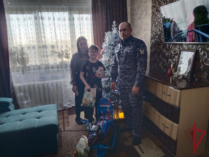 Росгвардейцы в Забайкалье сняли шар с «Ёлки желаний»