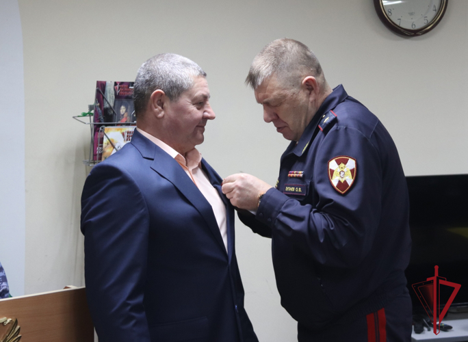В Чите председателю Совета ветеранов Росгвардии вручили медаль «За заслуги»