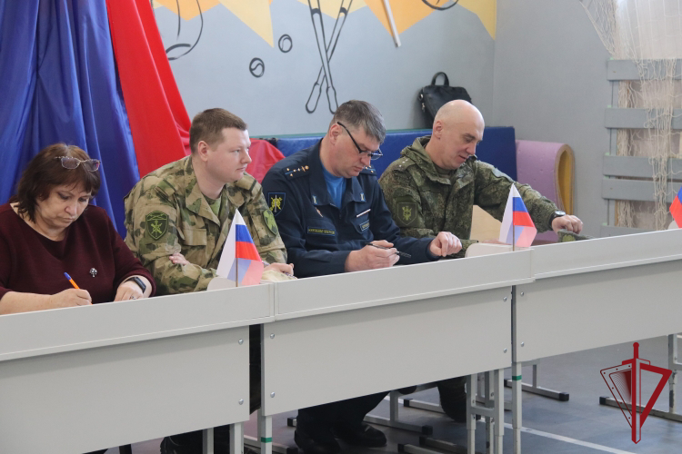 Сотрудники Росгвардии подвели итоги ведомственной акции «Неделя мужества»