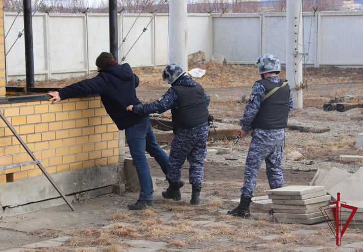 В Забайкалье прошёл конкурс профессионального мастерства групп задержания вневедомственной охраны Росгвардии