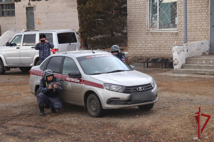 В Забайкалье прошёл конкурс профессионального мастерства групп задержания вневедомственной охраны Росгвардии
