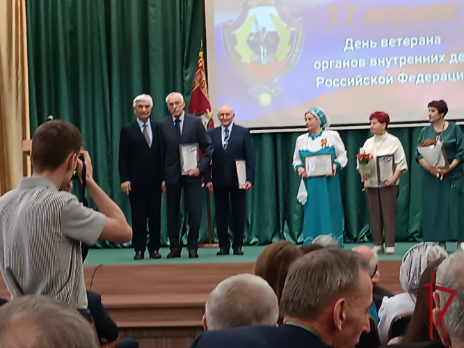 В Чите ветераны органов внутренних дел и внутренних войск отметили профессиональный праздник