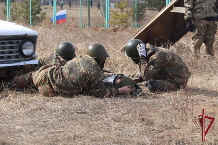 В Чите прошли военно-патриотические соревнования «Дорогой мужества»