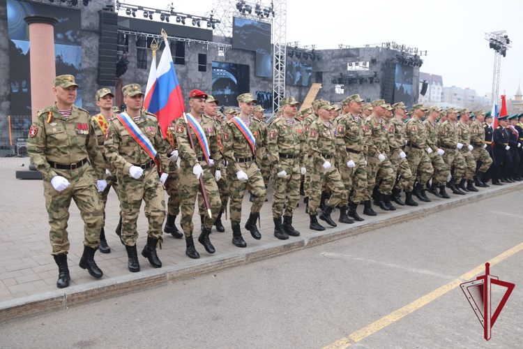 Военнослужащие и сотрудники Росгвардии приняли участие в параде Победы  в Чите