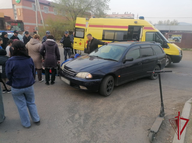 Росгвардеец помог ребёнку, попавшему в ДТП
