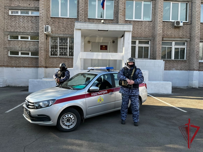 Сотрудники Росгвардии в Забайкалье присоединились ко всероссийскому фоточелленджу 
