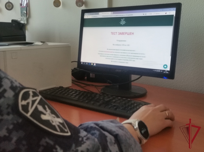 В Забайкалье сотрудники и военнослужащие Росгвардии приняли участие в  десятом юбилейном  этнографическом диктанте