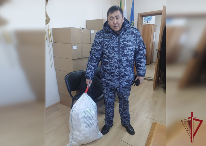 Сотрудники Росгвардии слепили для участников СВО более пятисот бууз