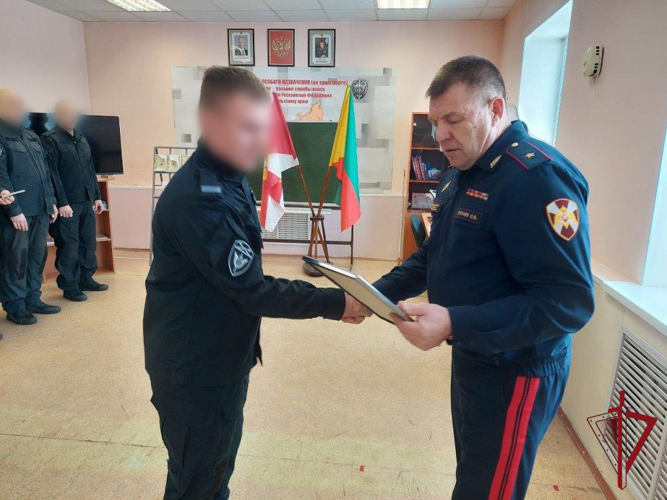 Бойцы отряда мобильного особого назначения «Монолит-Восток» (на транспорте) Управления Росгвардии по Забайкальскому краю отметили 32-ю годовщину со дня образования спецподразделения
