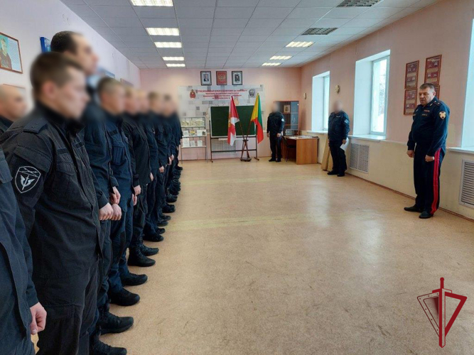 Бойцы отряда мобильного особого назначения «Монолит-Восток» (на транспорте) Управления Росгвардии по Забайкальскому краю отметили 32-ю годовщину со дня образования спецподразделения