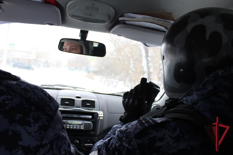 В Забайкальске сотрудники Росгвардии задержали мужчин, подозреваемых в краже
