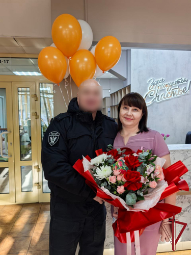 Сотрудники Росгвардии в Забайкалье поздравили жён своих погибших коллег с Международным женским днём