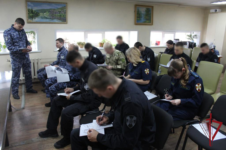 В Забайкалье военнослужащие и сотрудники Росгвардии написали «Диктант Победы - 2026»