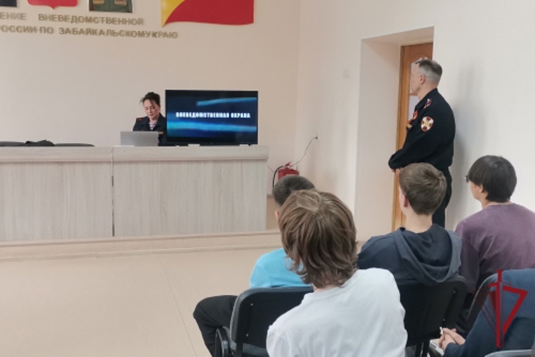 В Чите в музее вневедомственной охраны прошел урок мужества для читинских старшеклассников