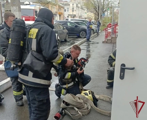В Чите сотрудники вневедомственной охраны отработали действия личного состава в случае возникновения пожара