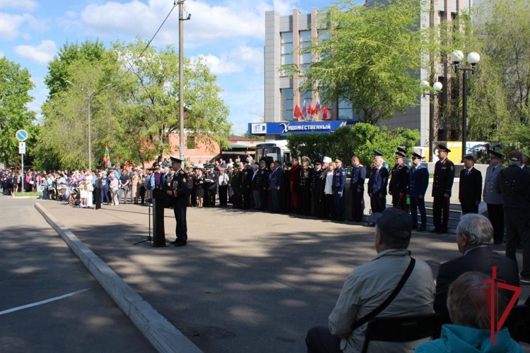 В Чите ветераны и сотрудники Росгвардии поздравили товарищей с Днем пограничника