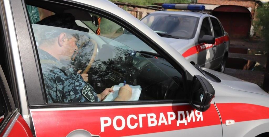 В Забайкальске сотрудники Росгвардии задержали мужчину  с коноплей