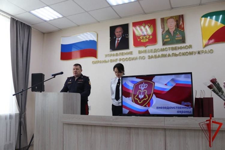 74 года на страже безопасности: в Забайкалье отметили годовщину вневедомственной охраны Росгвардии